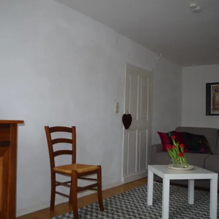 Wohnen Am Ufer Der Mosel In