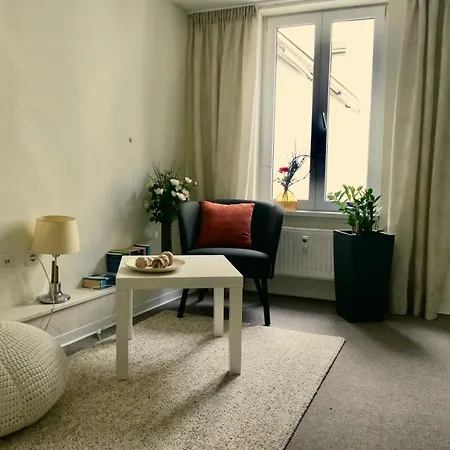 Wohnen Am Ufer Der Mosel In Semesterbostad