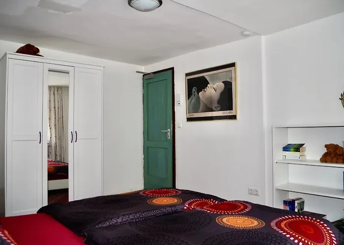 Wohnen Am Ufer Der Mosel In * Trier