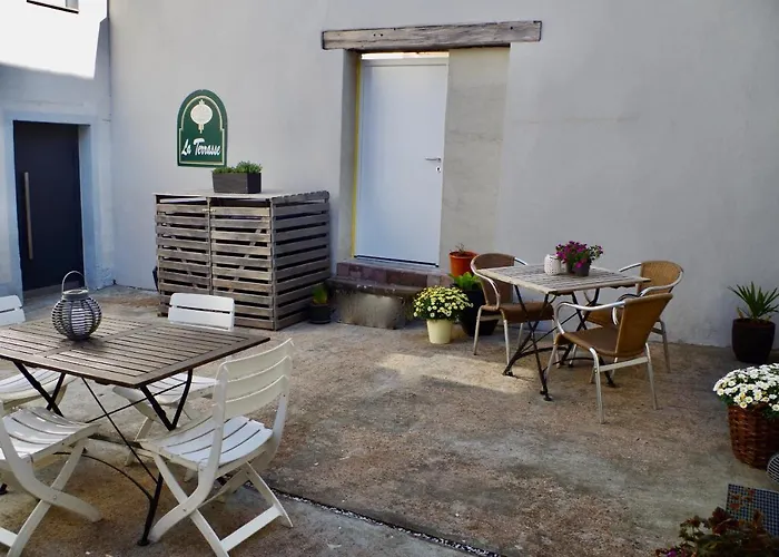 Wohnen Am Ufer Der Mosel In Semesterbostad Trier