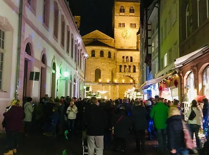 Wohnen Am Ufer Der Mosel In Semesterbostad