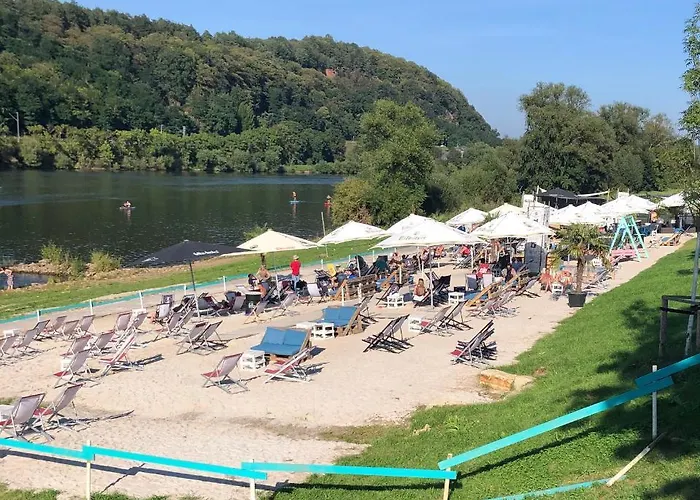 Wohnen Am Ufer Der Mosel In Semesterbostad Trier