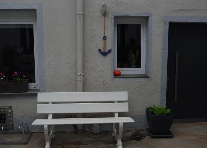 Wohnen Am Ufer Der Mosel In * 特里尔