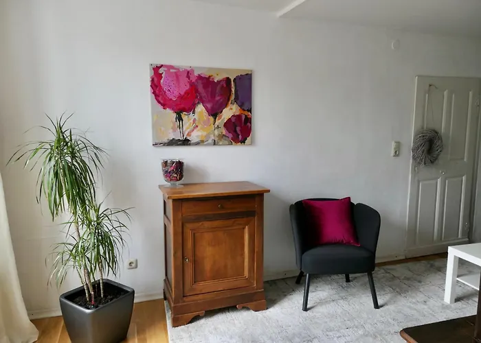 Wohnen Am Ufer Der Mosel In Trier